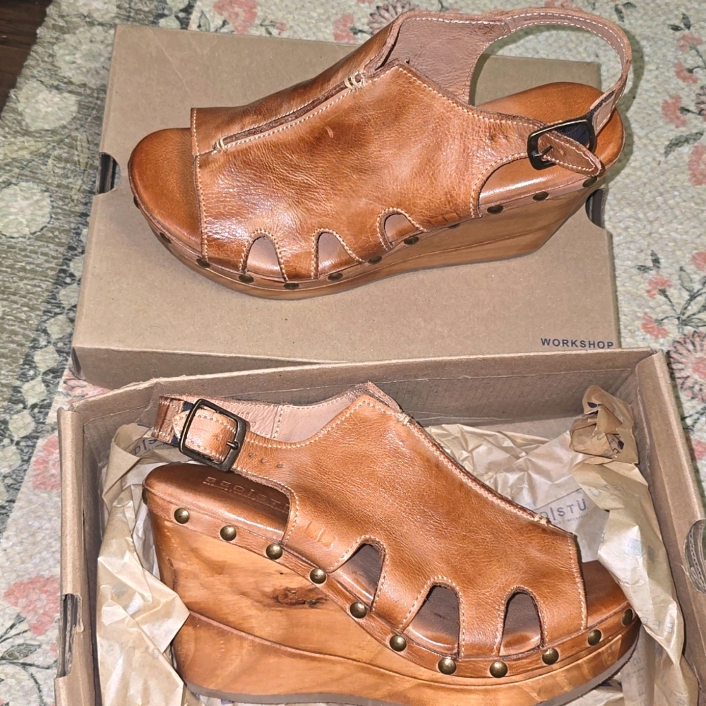 Bed Stu Wedges